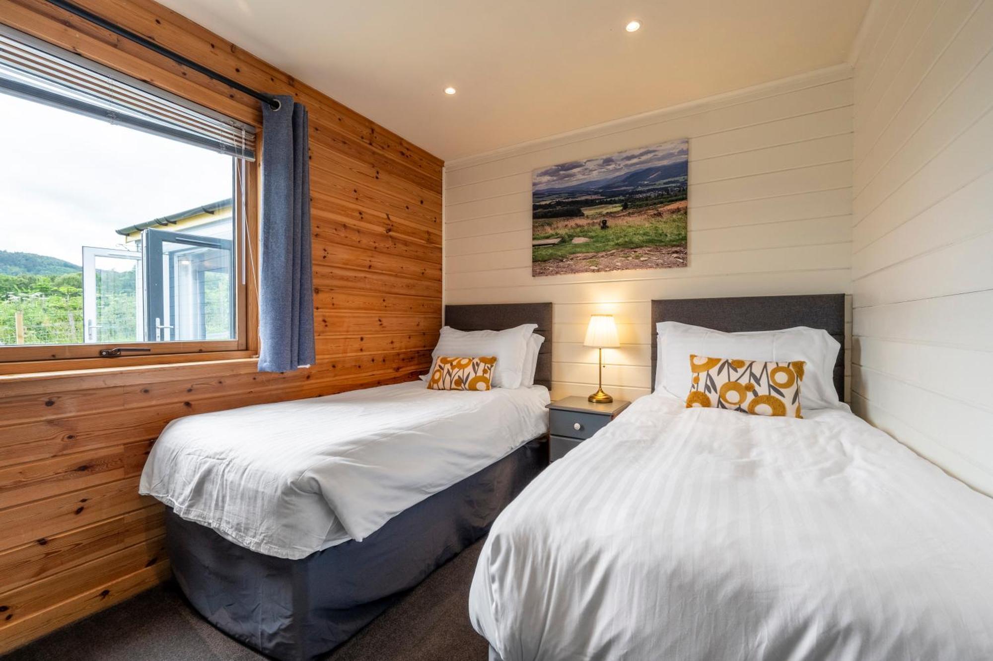 Kinnaird Woodland Lodges Pitlochry Exterior foto