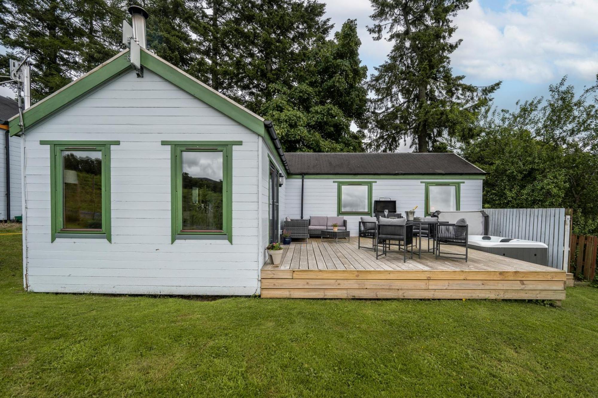 Kinnaird Woodland Lodges Pitlochry Exterior foto