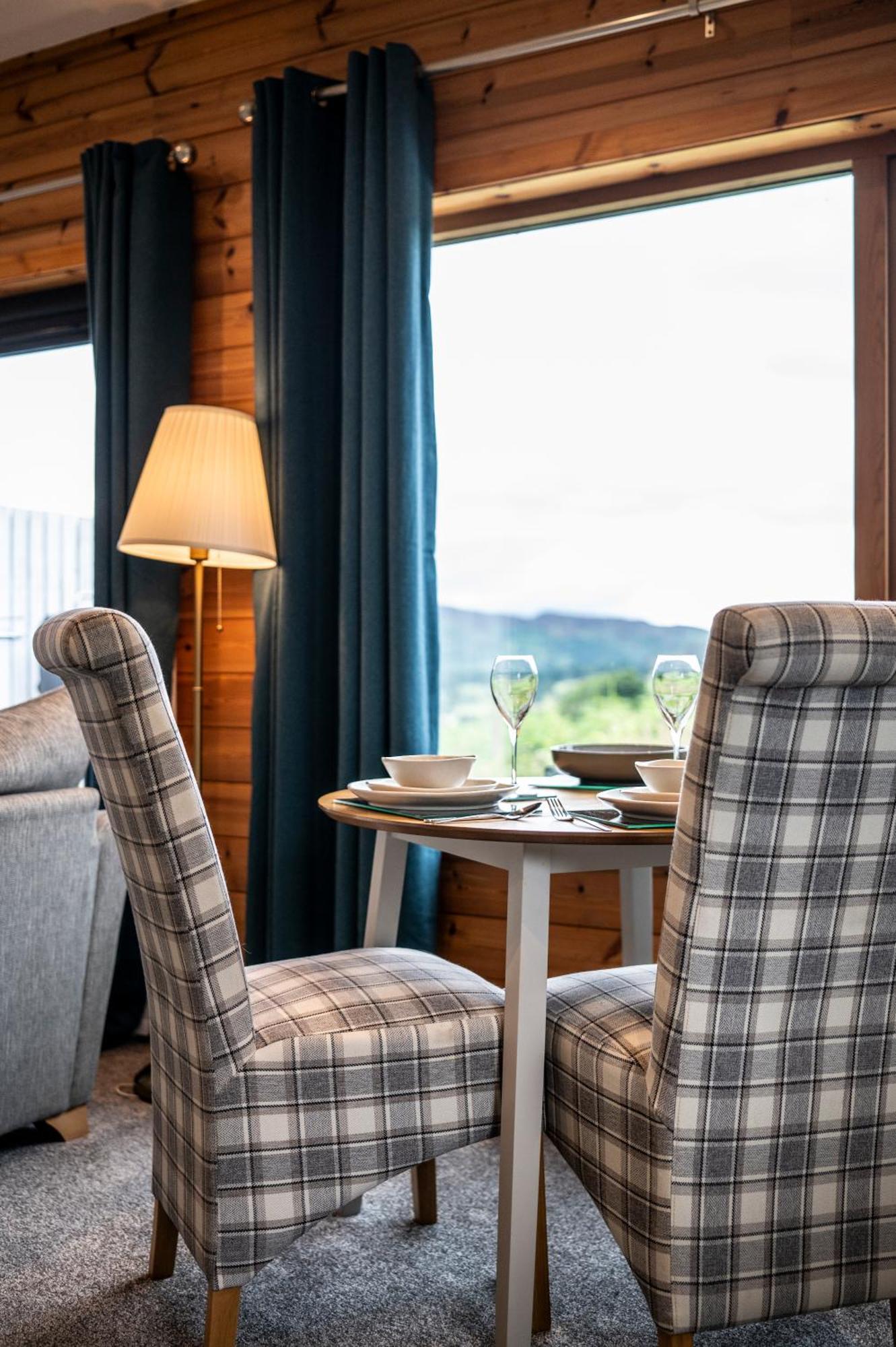 Kinnaird Woodland Lodges Pitlochry Exterior foto